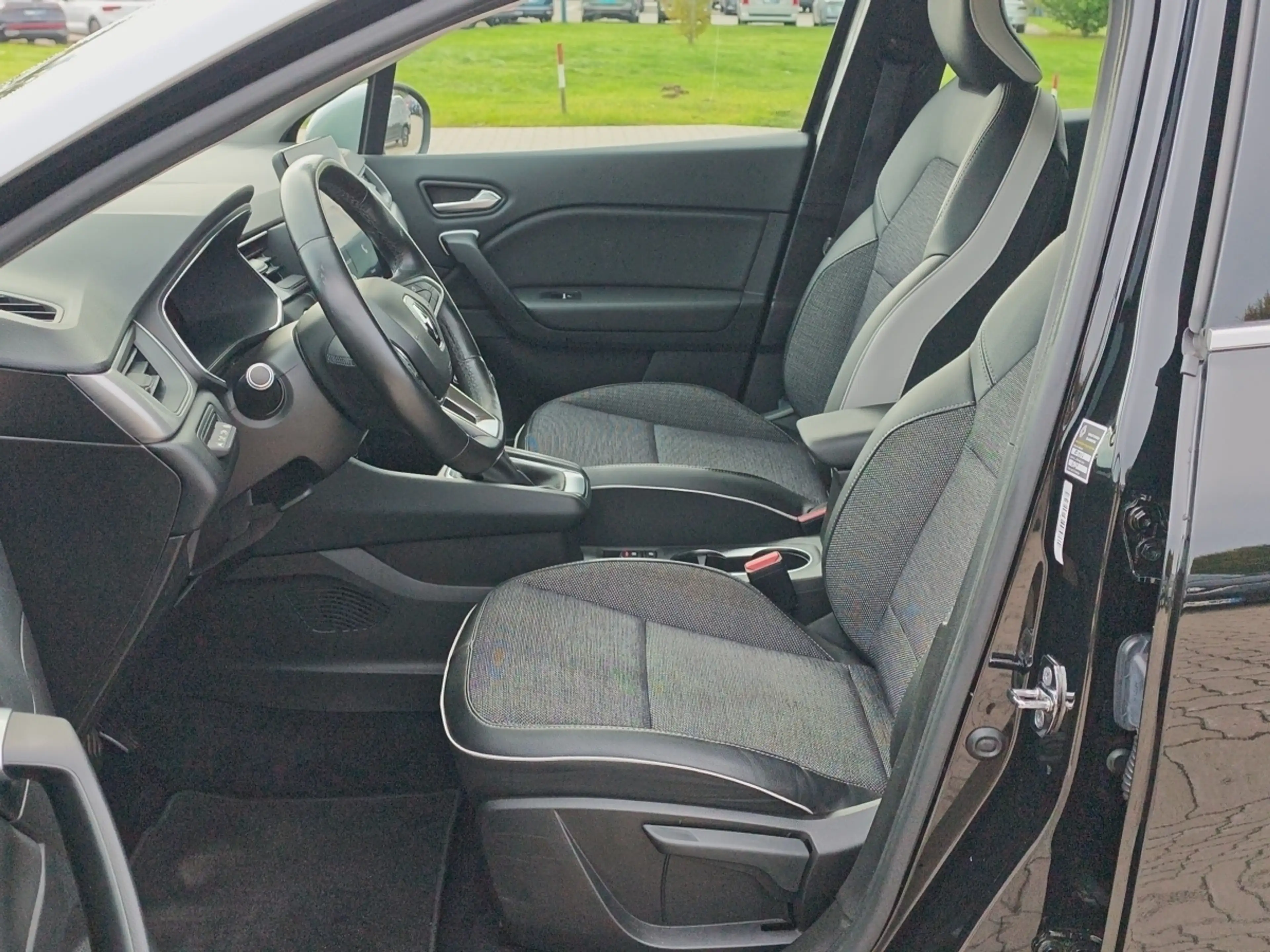 Renault Captur INTENS TCe 90 — photo 7
