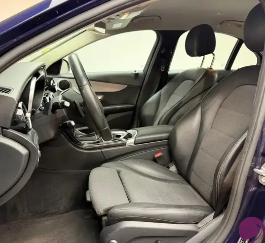 Mercedes-Benz C-Class view 8
