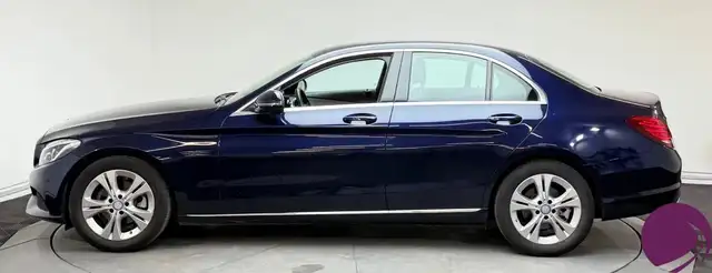 Mercedes-Benz C-Class view 3