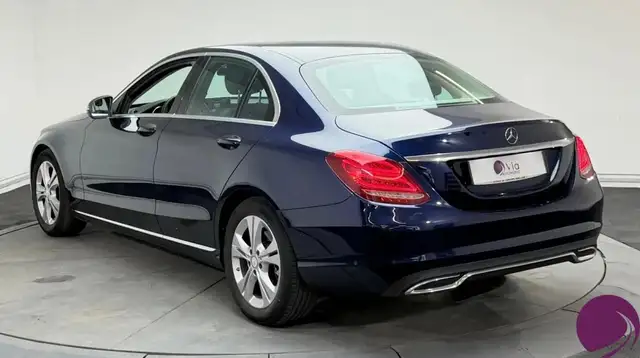 Mercedes-Benz C-Class view 6