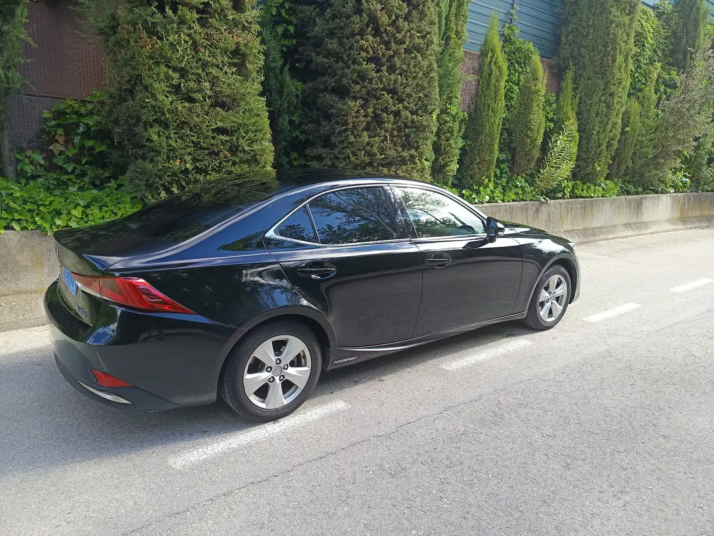 Lexus IS 300 300h ECO Fekete - 2