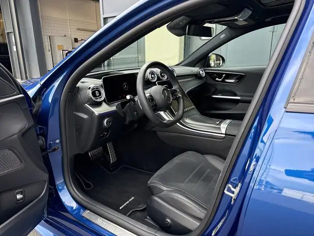 Mercedes-Benz C-Class view 12