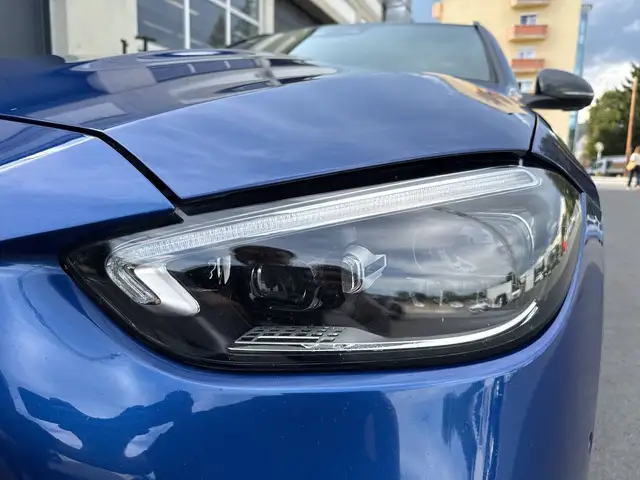 Mercedes-Benz C-Class view 14
