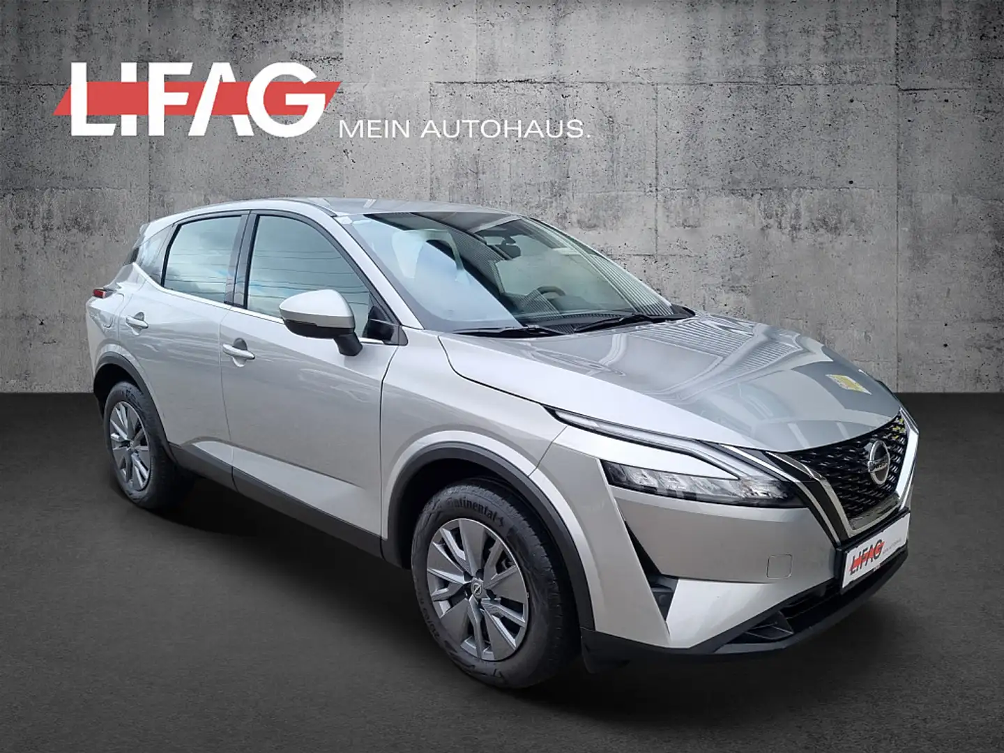 Nissan Qashqai 1,3 MHEV Visia *ab € 18.990,-* Silber - 1