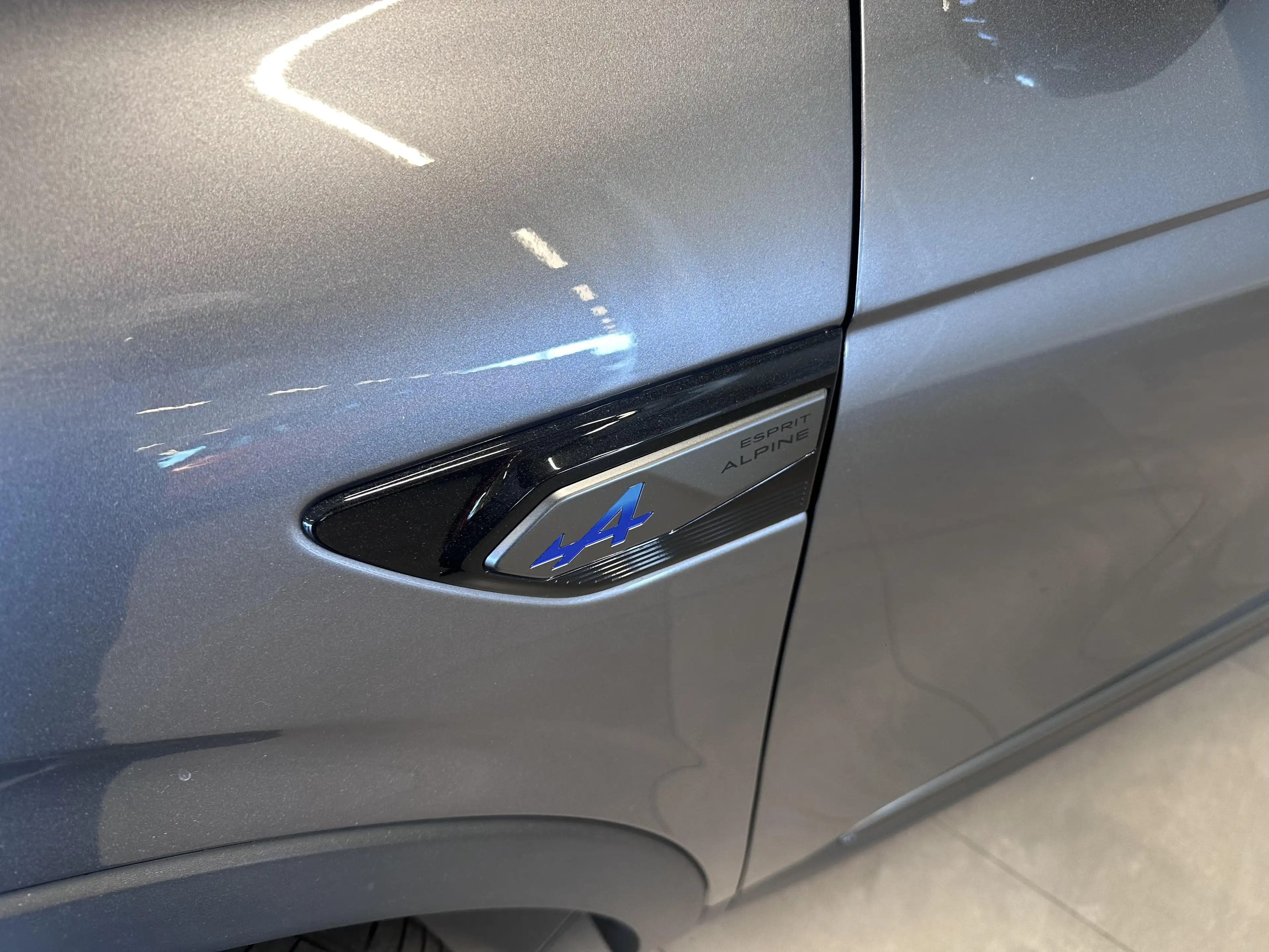 Renault Arkana 1.6 E-TECH ESPRIT ALPINE — photo 26