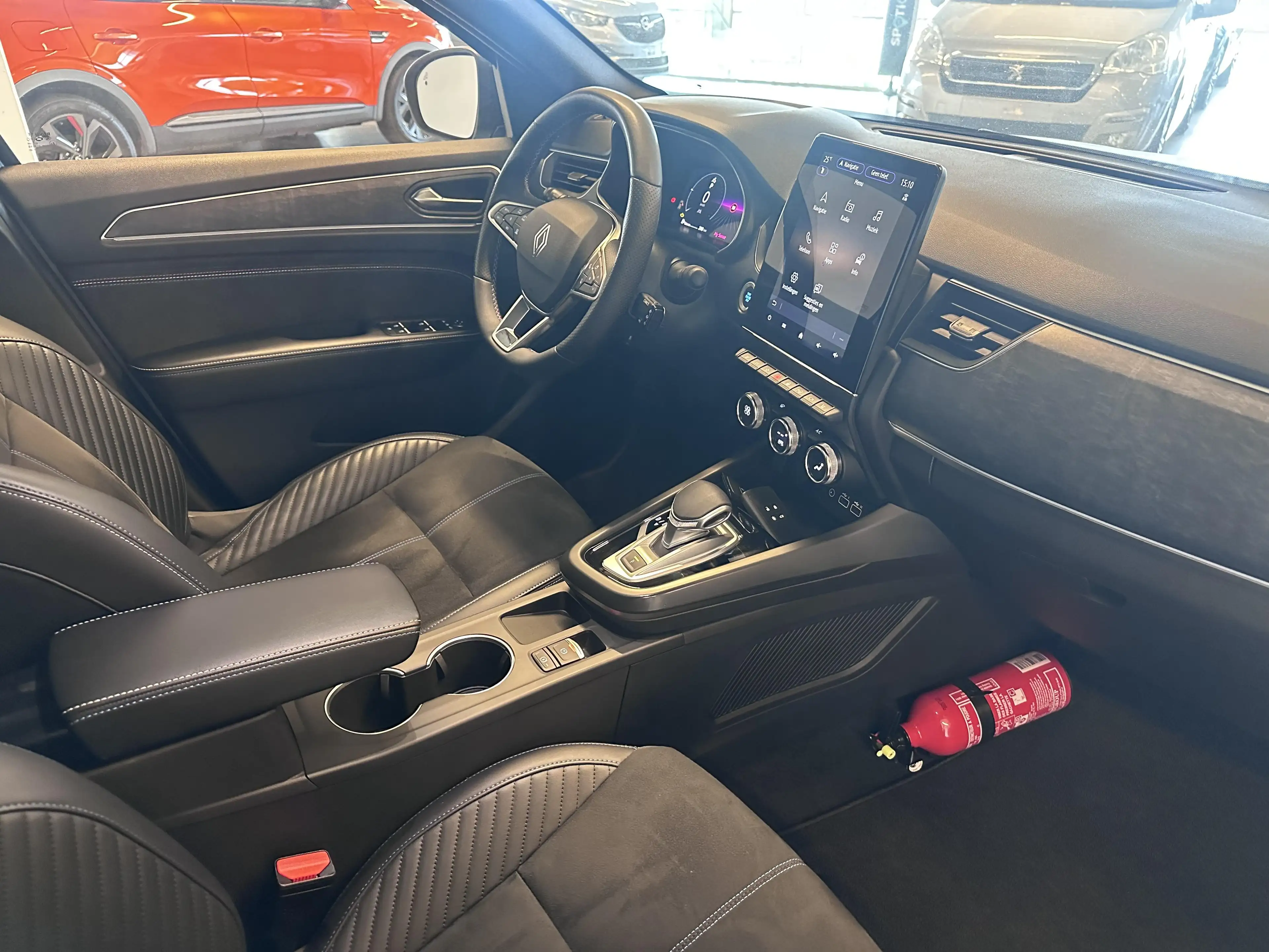 Renault Arkana 1.6 E-TECH ESPRIT ALPINE — photo 2