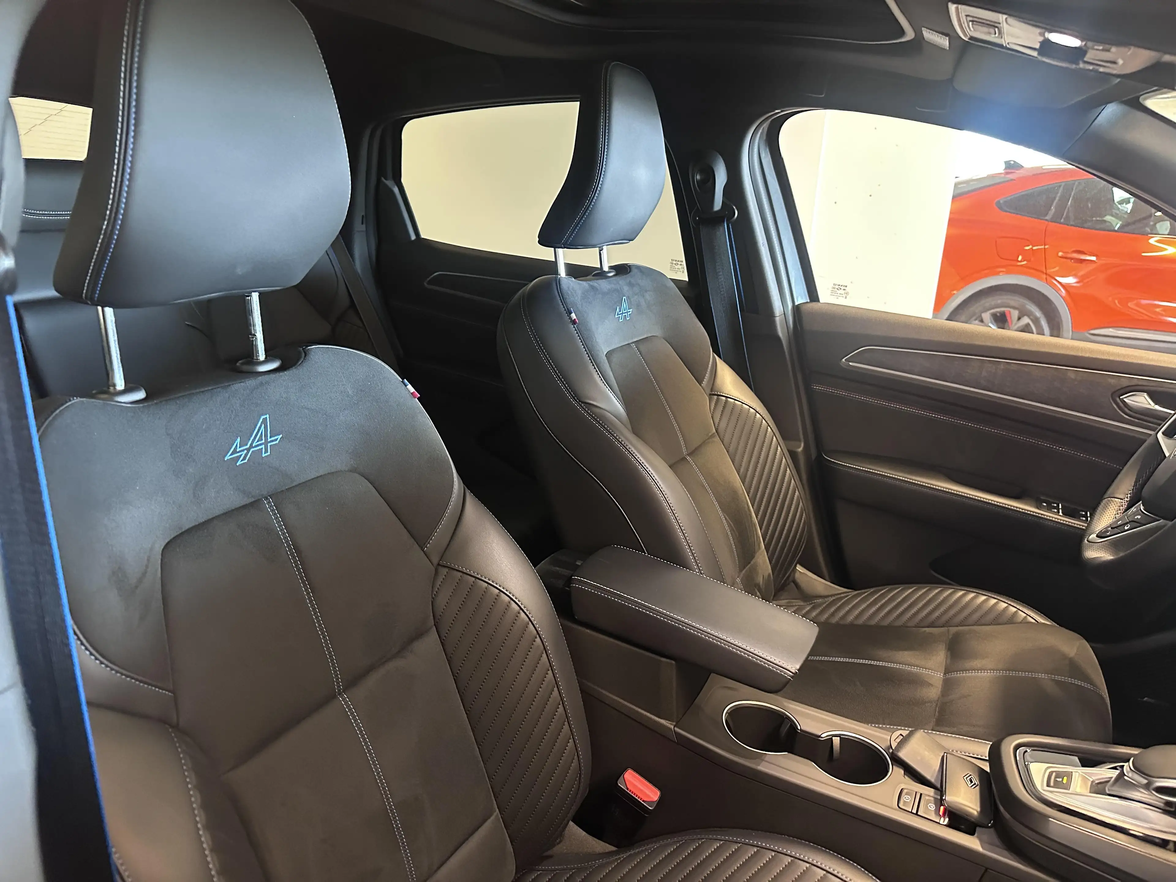 Renault Arkana 1.6 E-TECH ESPRIT ALPINE — photo 20