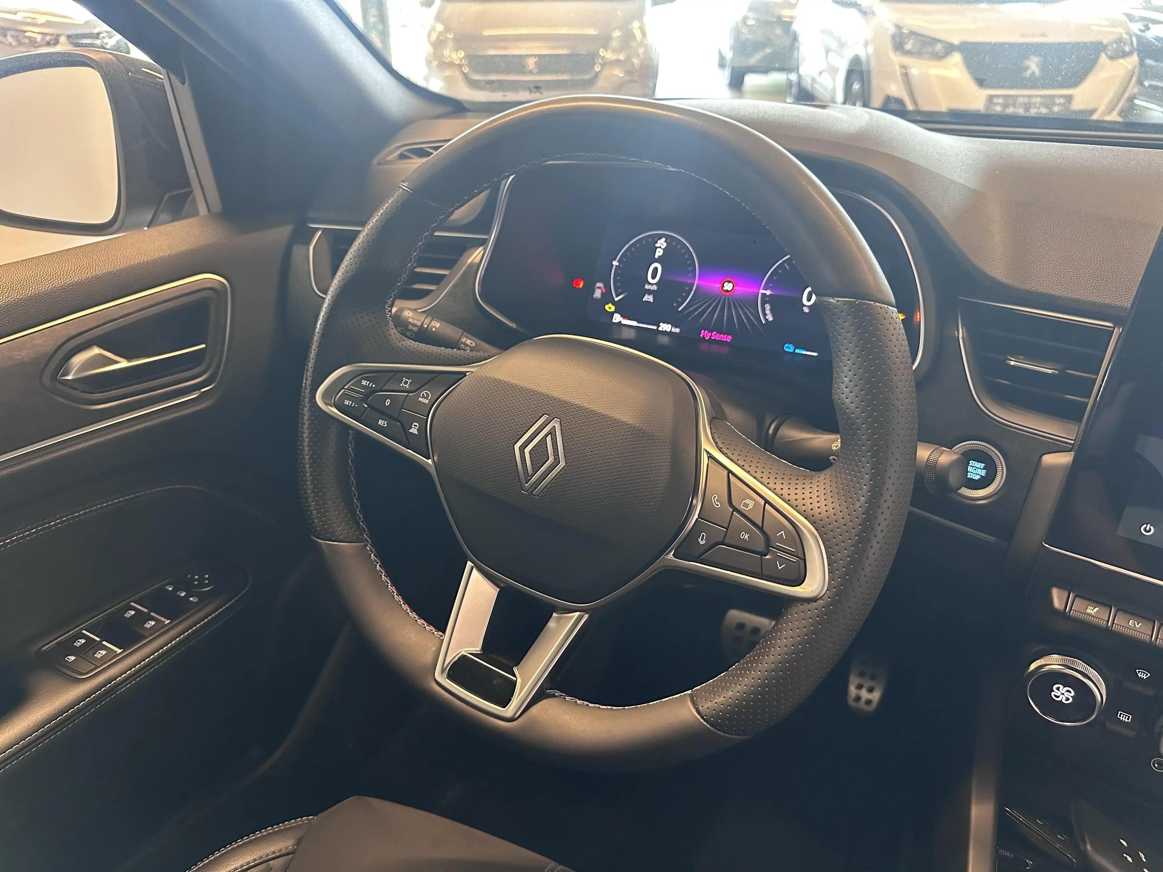 Renault Arkana 1.6 E-TECH ESPRIT ALPINE — photo 16