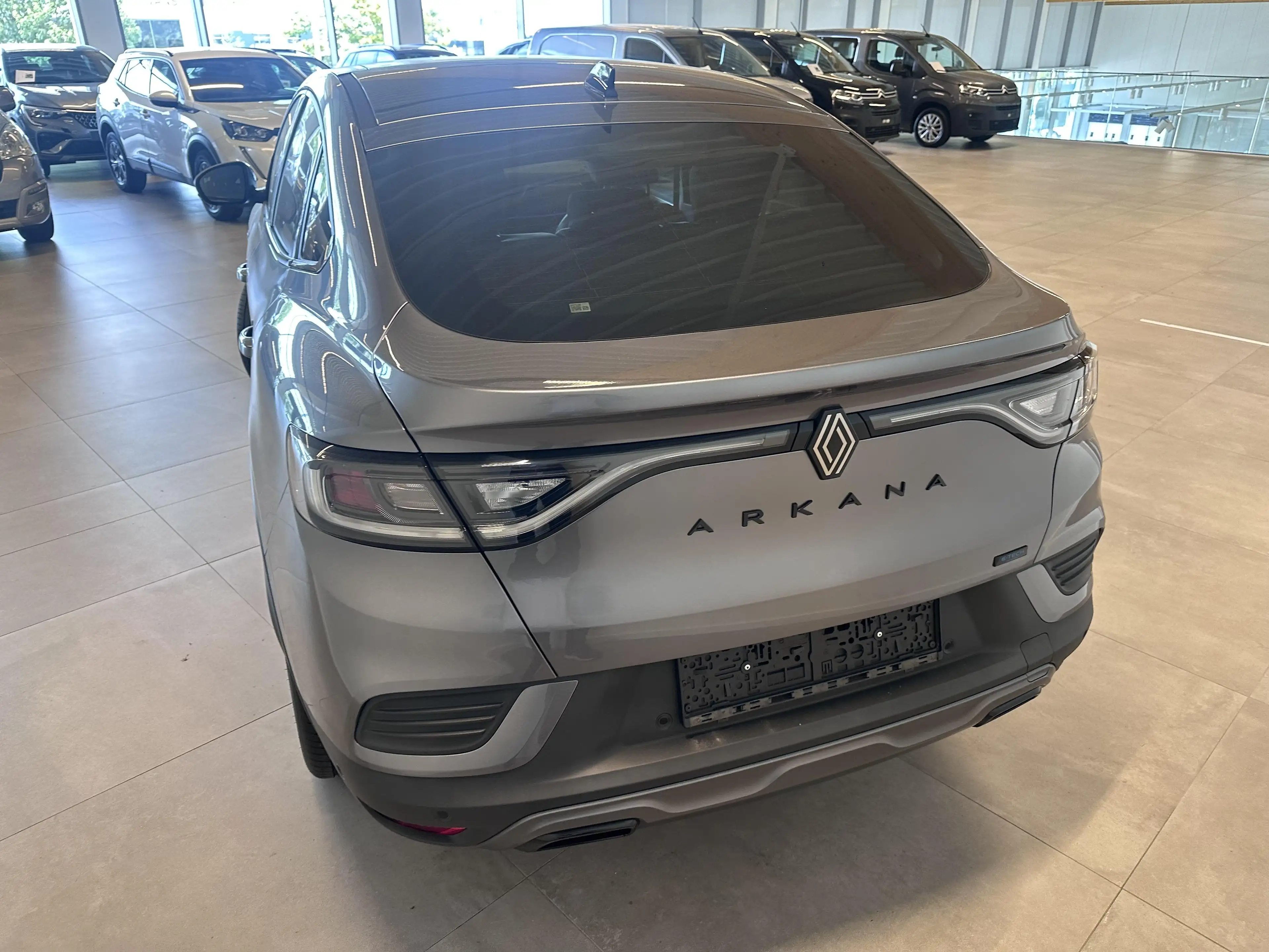 Renault Arkana 1.6 E-TECH ESPRIT ALPINE — photo 23