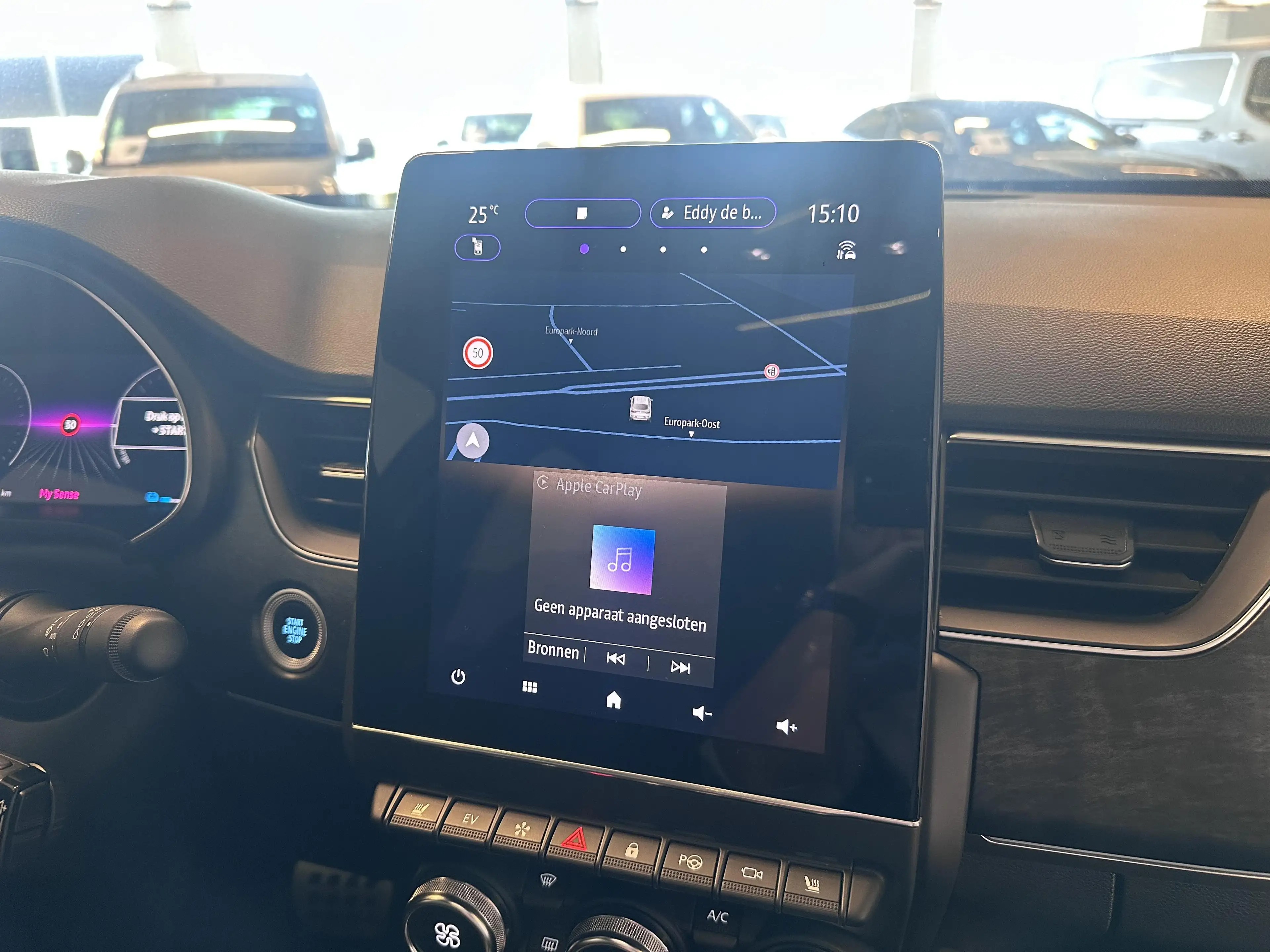 Renault Arkana 1.6 E-TECH ESPRIT ALPINE — photo 15
