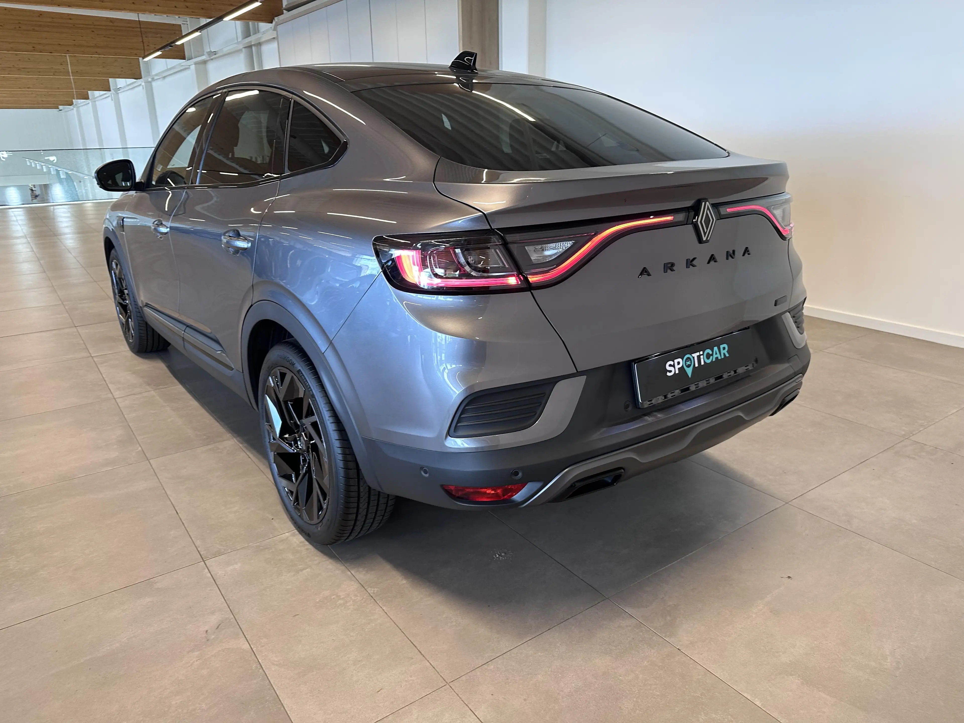 Renault Arkana 1.6 E-TECH ESPRIT ALPINE — photo 3