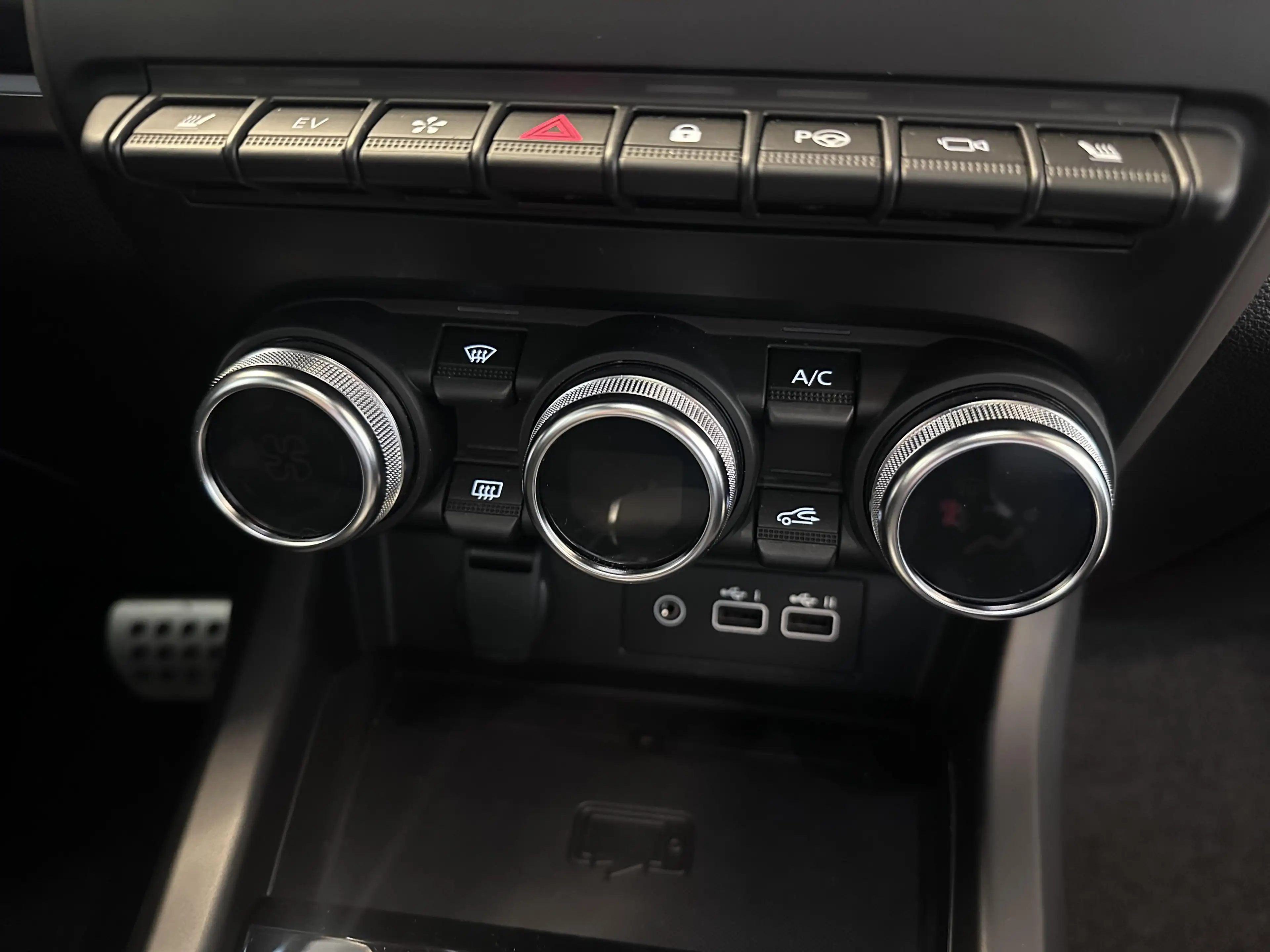 Renault Arkana 1.6 E-TECH ESPRIT ALPINE — photo 17