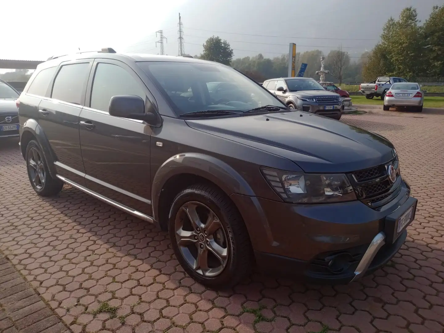 Fiat Freemont Freemont 2.0 mjt 16v Black Code 4x4 170cv auto Gris - 2
