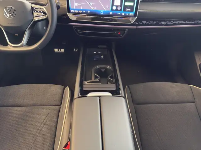 Volkswagen Id.7 view 12