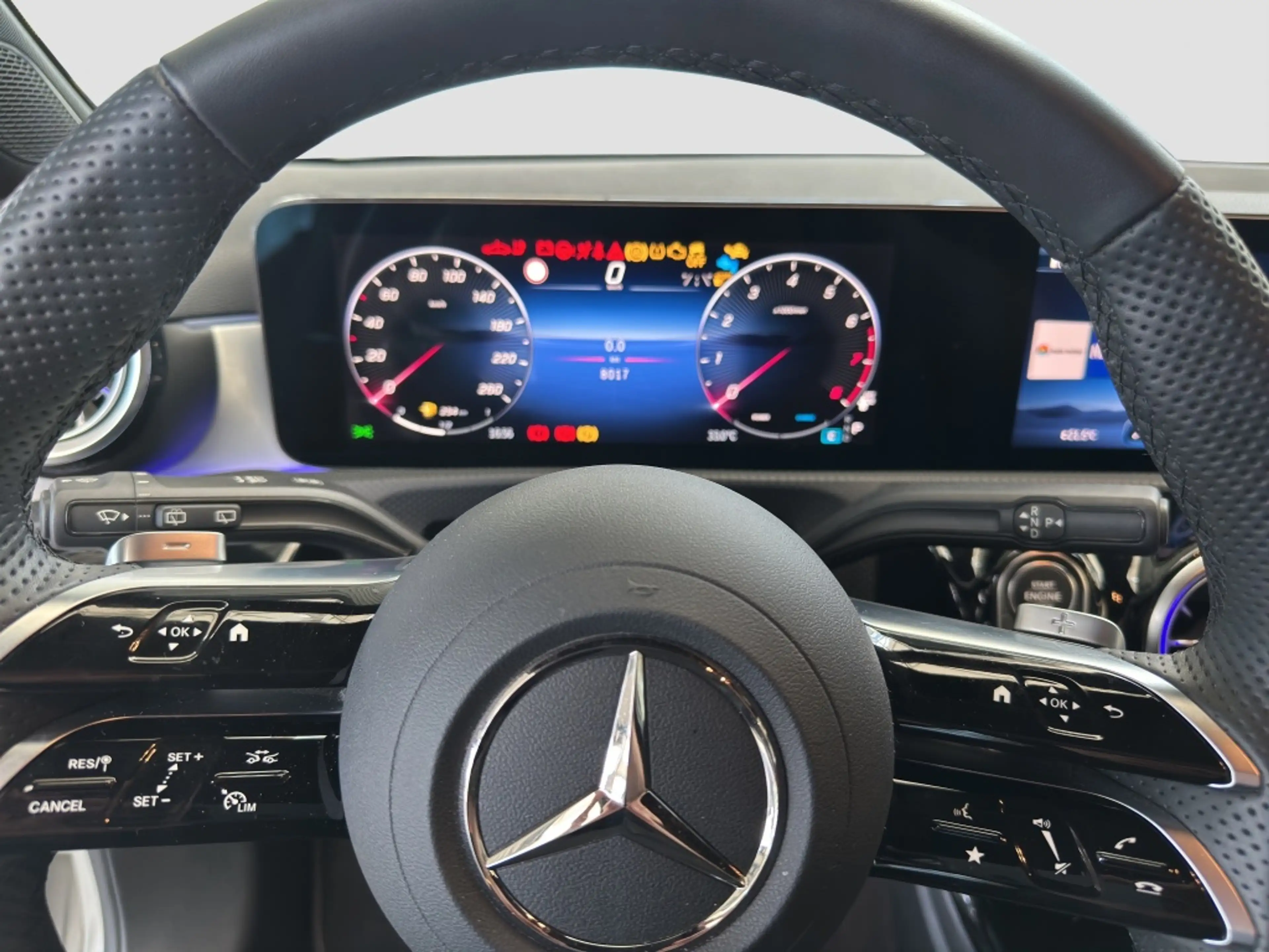 Mercedes-Benz A 200 Kompaktlimousine AMG*NIGHT*SpH*AHK*LED*PDC — photo 8