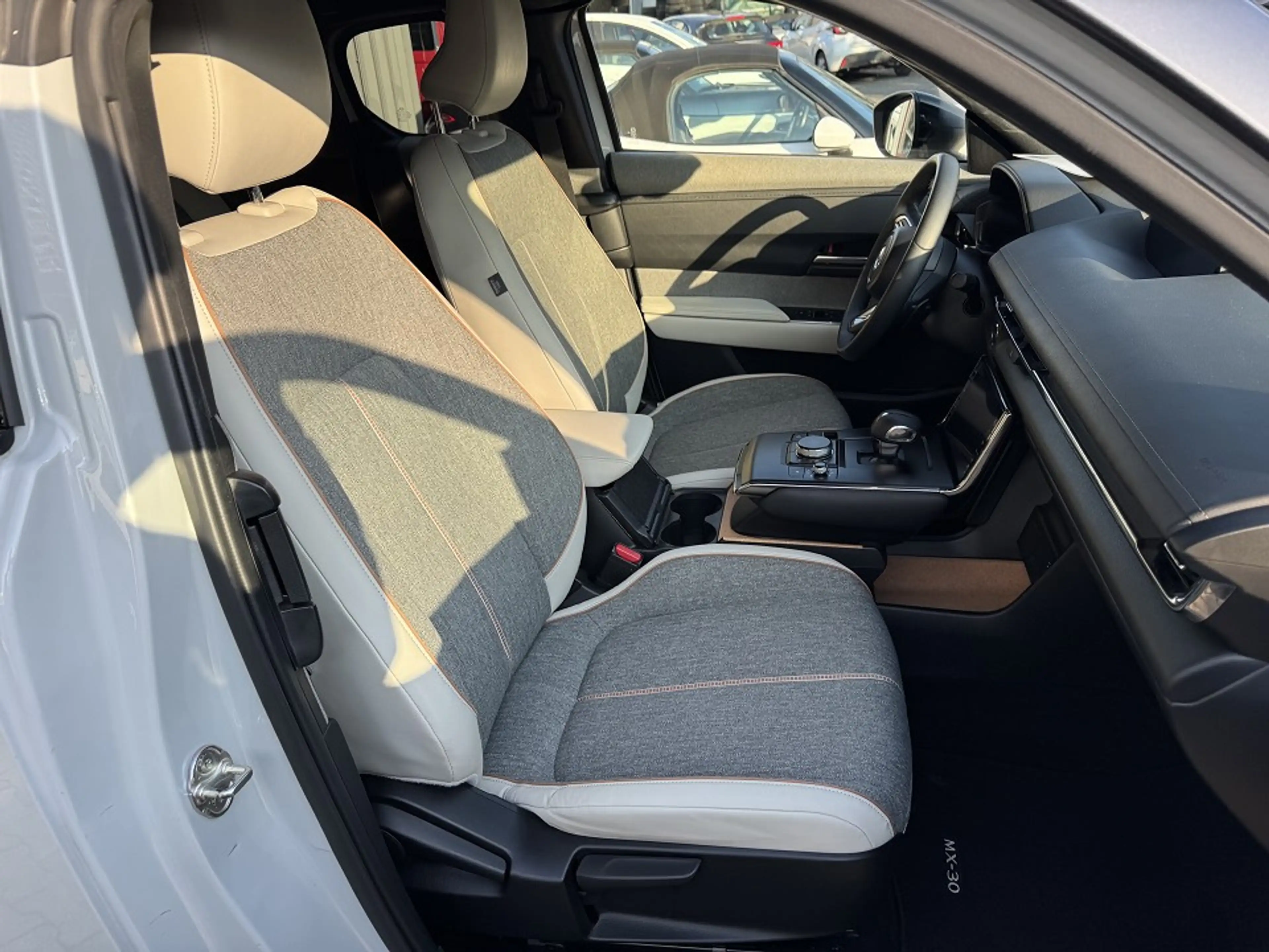 Mazda MX-30 35,5 kWh e-SKYACTIV 145 PS — photo 7