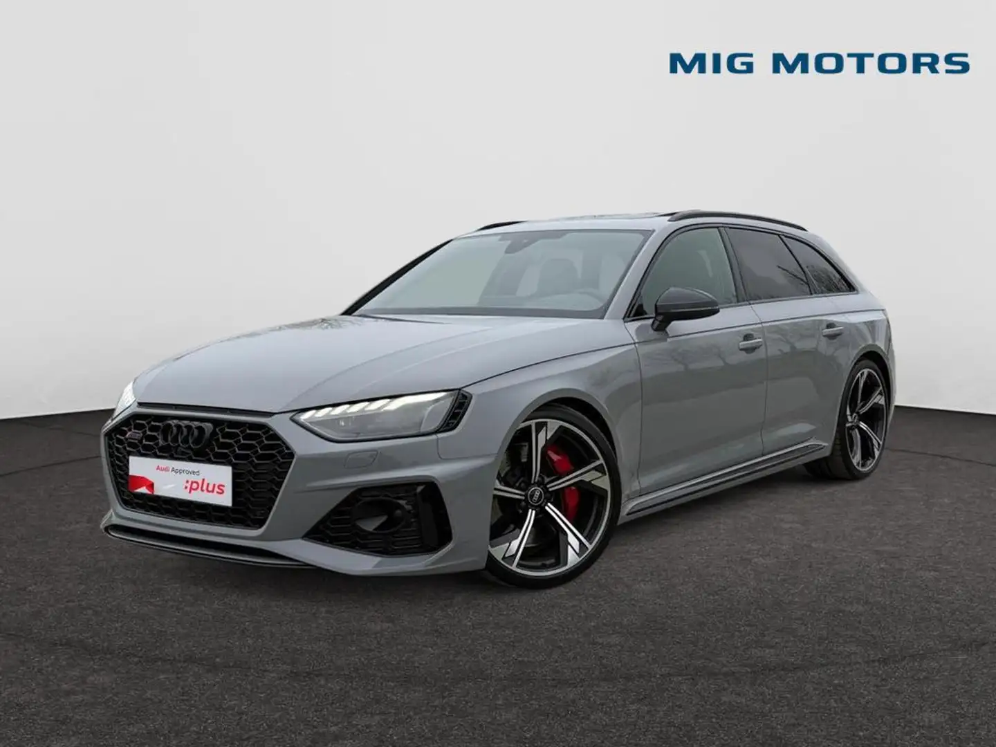 Audi RS4 Avant Audi RS 4 Avant    331(450) kW(pk) tiptronic Grijs - 1