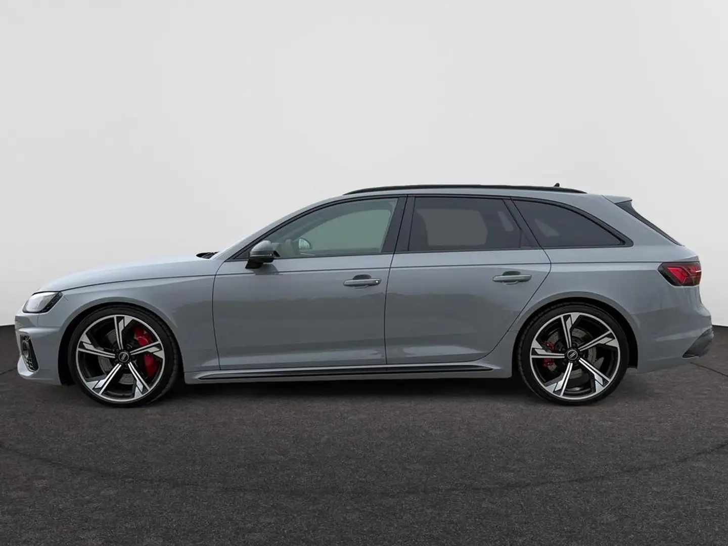 Audi RS4 Avant Audi RS 4 Avant    331(450) kW(pk) tiptronic Grijs - 2