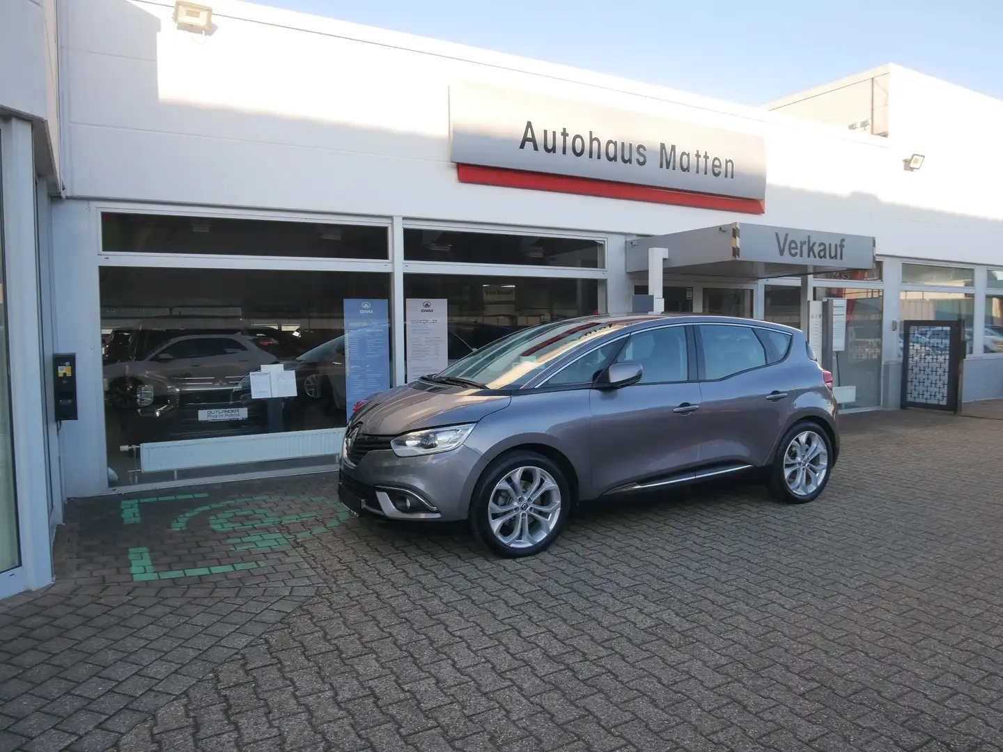 Renault Scenic Experience TCe 115 - 1