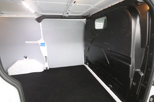 Ford Transit Custom view 24