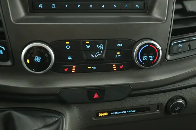Ford Transit Custom view 17