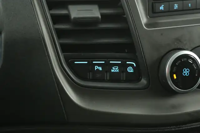 Ford Transit Custom view 18