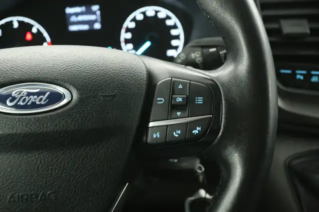 Ford Transit Custom view 16