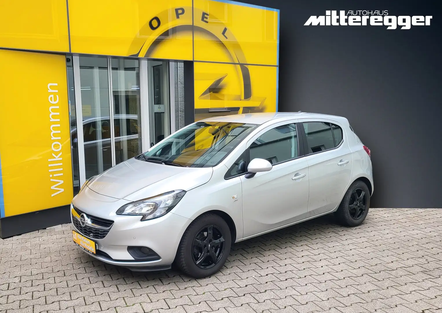 Opel Corsa 1.4 Active, AHK, RFK, LHZ/SHZ, IntelliLink,... Zilver - 1