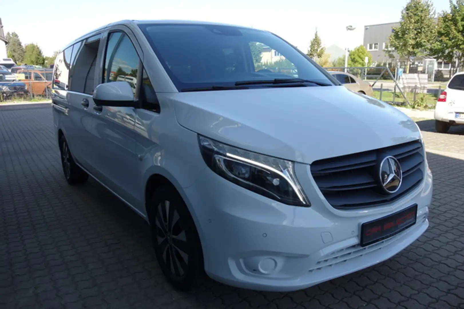 Mercedes-Benz Vito 124 CDI Mixto Lang 2sTÜR/LED/STDHZG/ACC/AHK Wit - 2