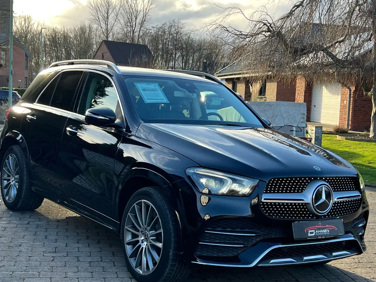 Mercedes-Benz GLE 450 4 MATIC*AMG*PANO*360° CAM*LED*KEYLESS Schwarz - 2