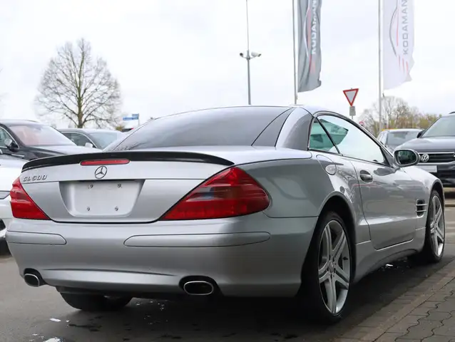 Mercedes-Benz SL view 13