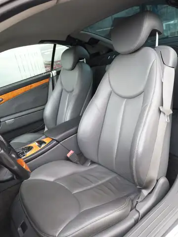 Mercedes-Benz SL view 15