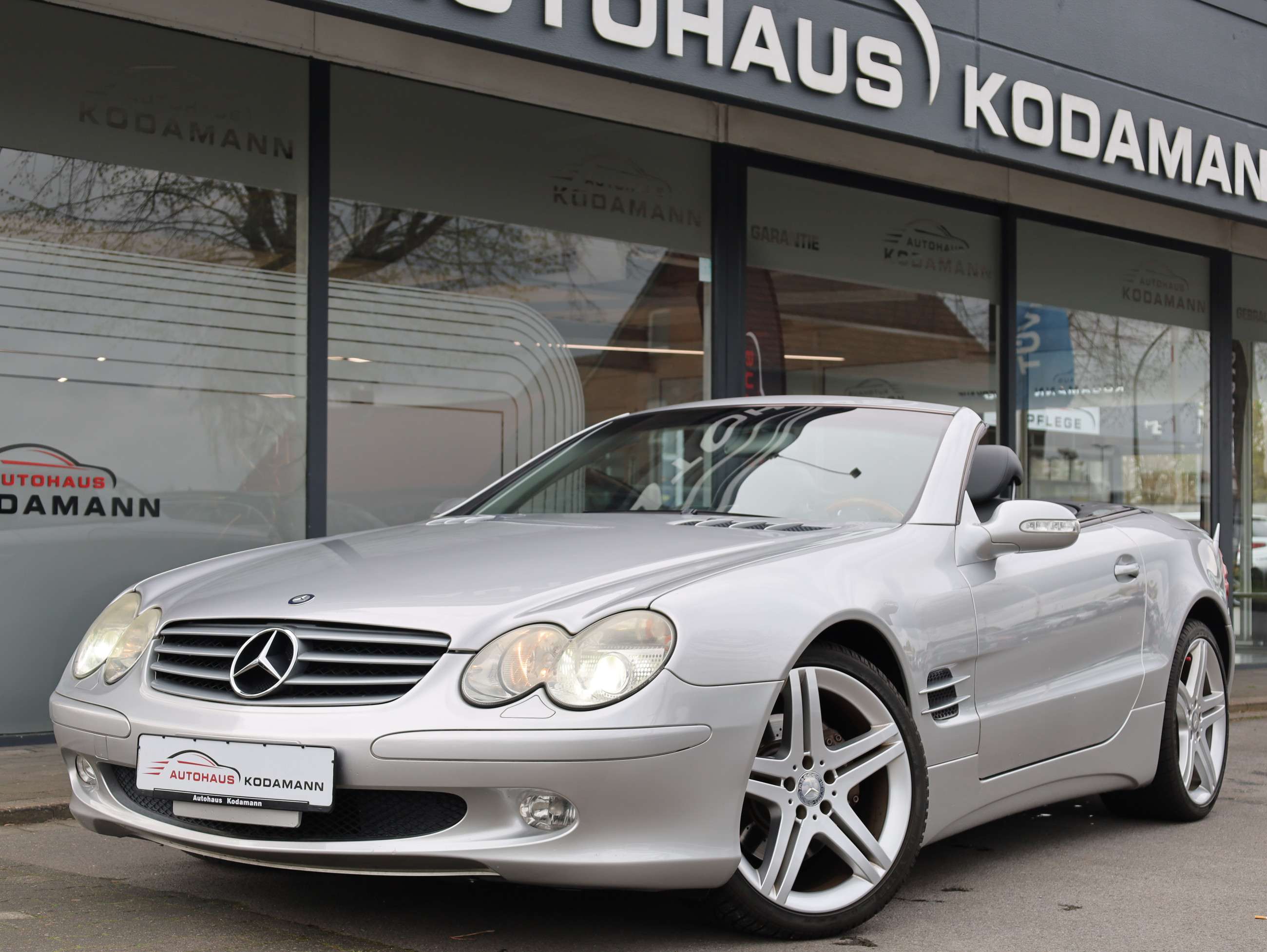 Second hand Mercedes Benz Sl-Class 500