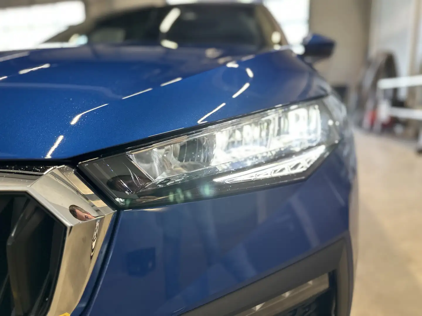 Skoda Scala 1,0TSI 130 Jahre AHK 5 Jahre Garantie Blau - 2