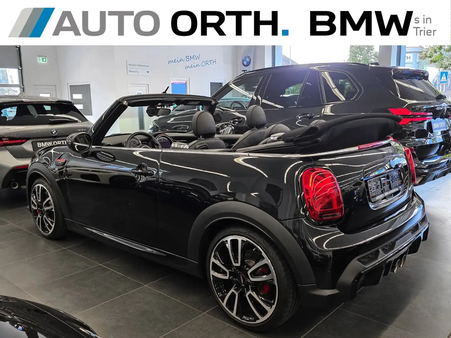 MINI John Cooper Works Cabrio LEDER NAVI LED RFK h/k Fekete - 2
