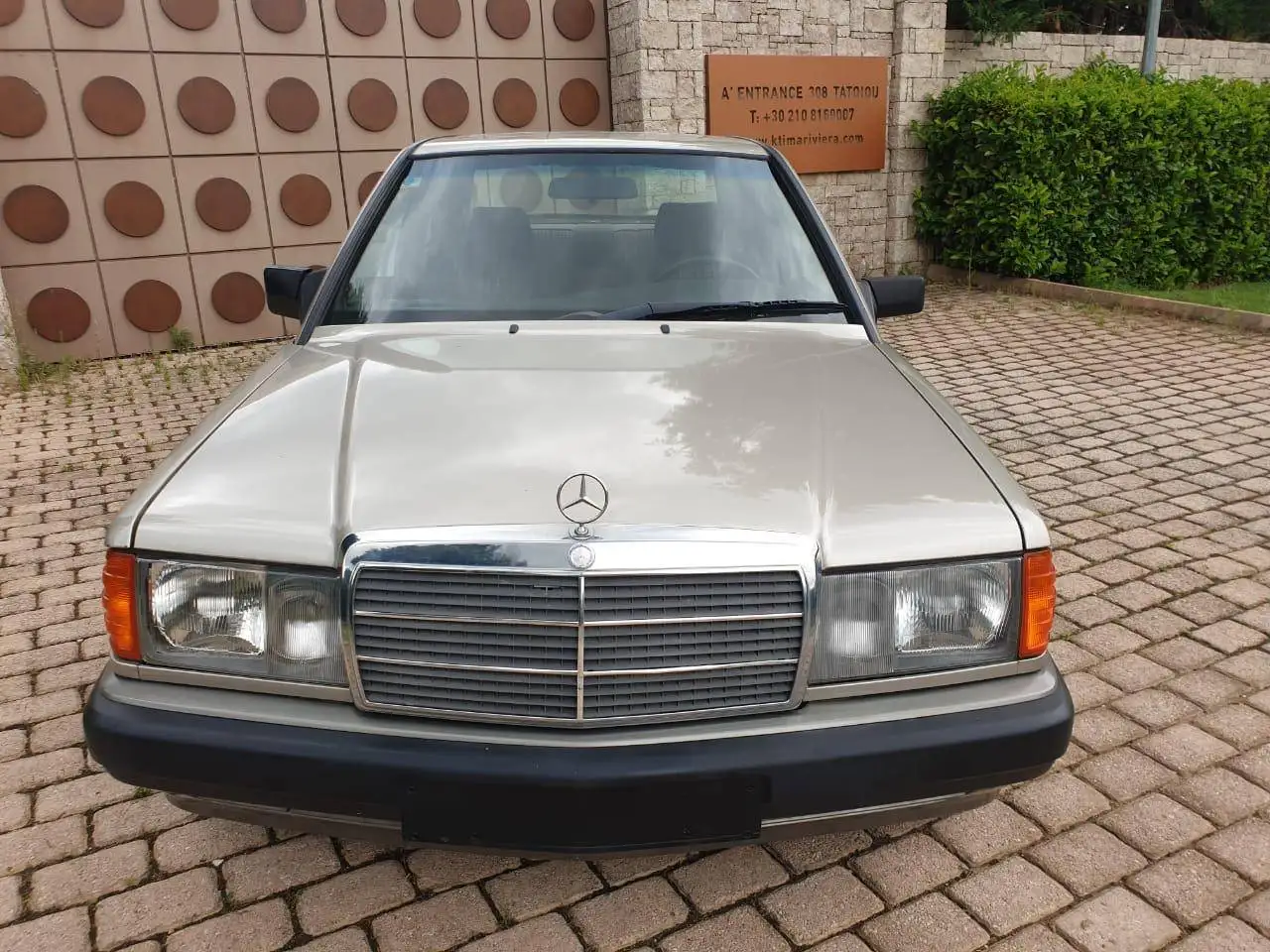 Mercedes-Benz 190 E 1.8, foto 3