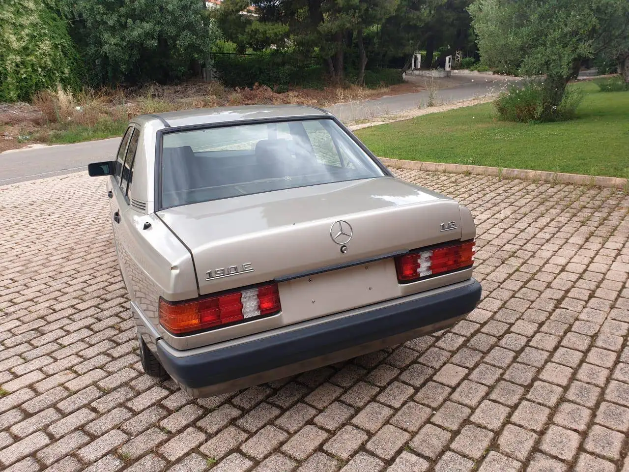 Mercedes-Benz 190 E 1.8, foto 6
