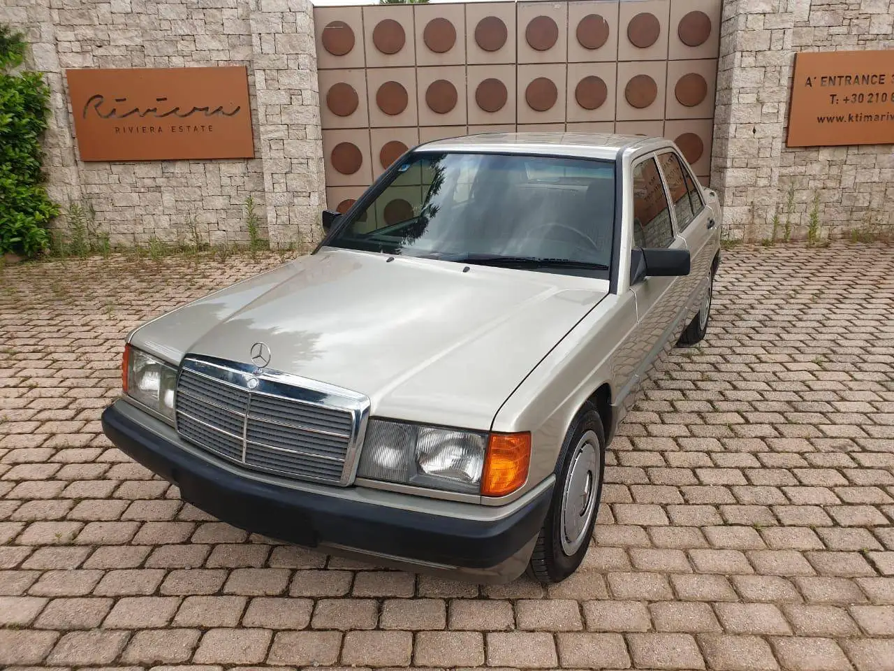 Mercedes-Benz 190 E 1.8, foto 5
