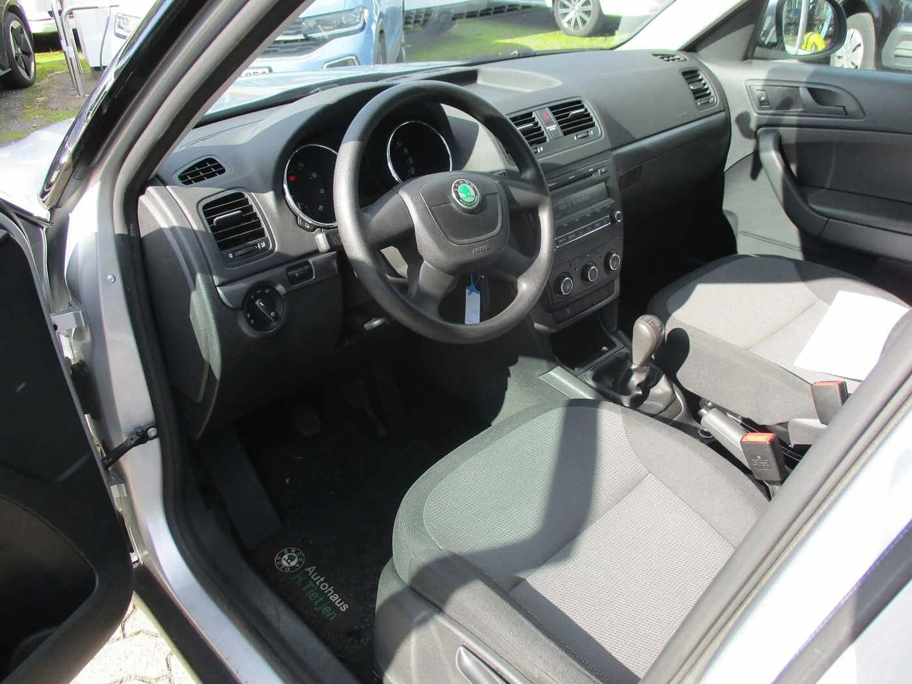 Skoda Yeti 1.2 TSI Active PLUS EDITION — photo 10