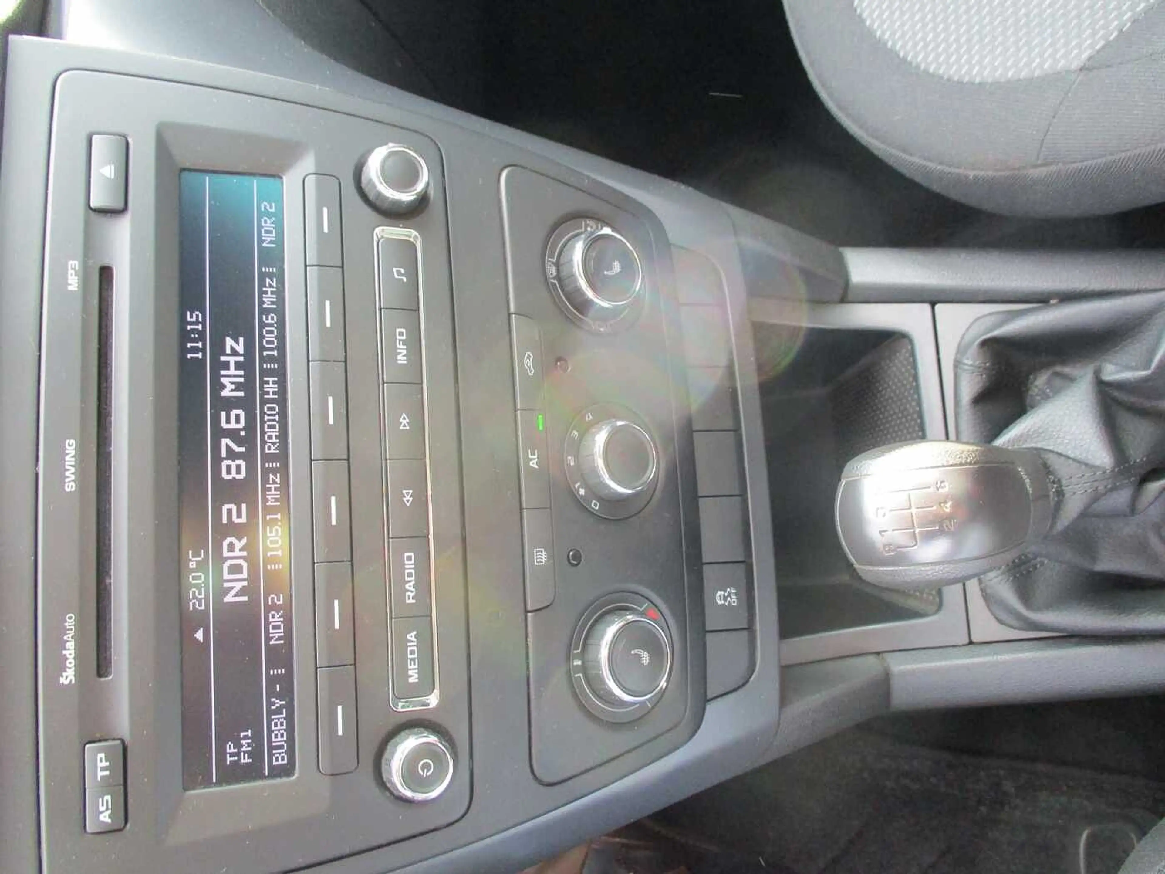 Skoda Yeti 1.2 TSI Active PLUS EDITION — photo 8