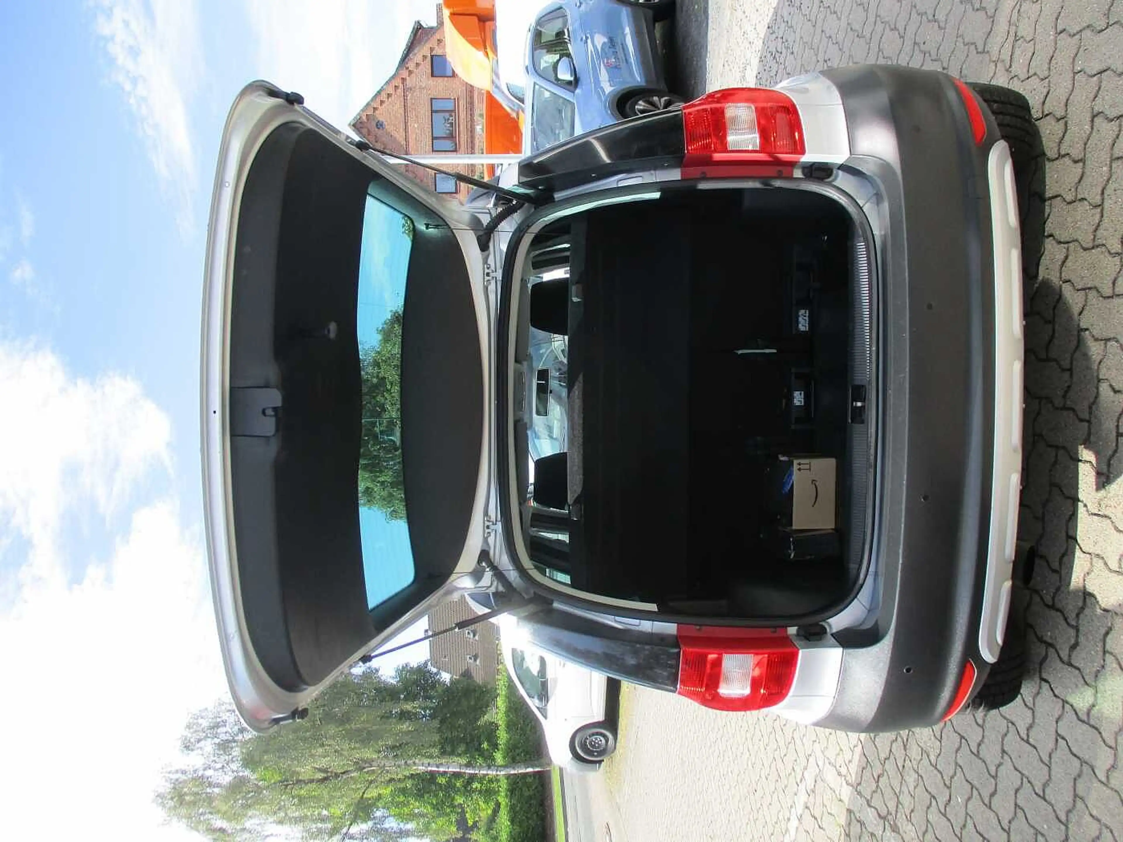 Skoda Yeti 1.2 TSI Active PLUS EDITION — photo 4