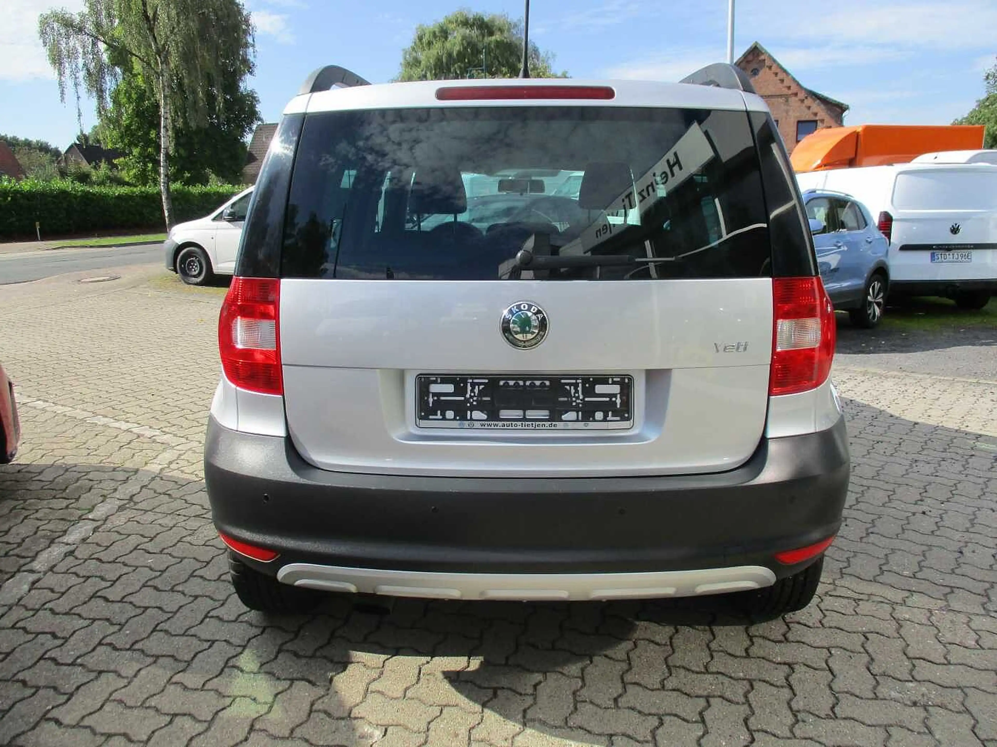 Skoda Yeti 1.2 TSI Active PLUS EDITION — photo 3