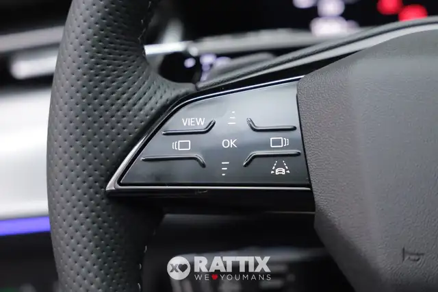 Audi Q3 view 12
