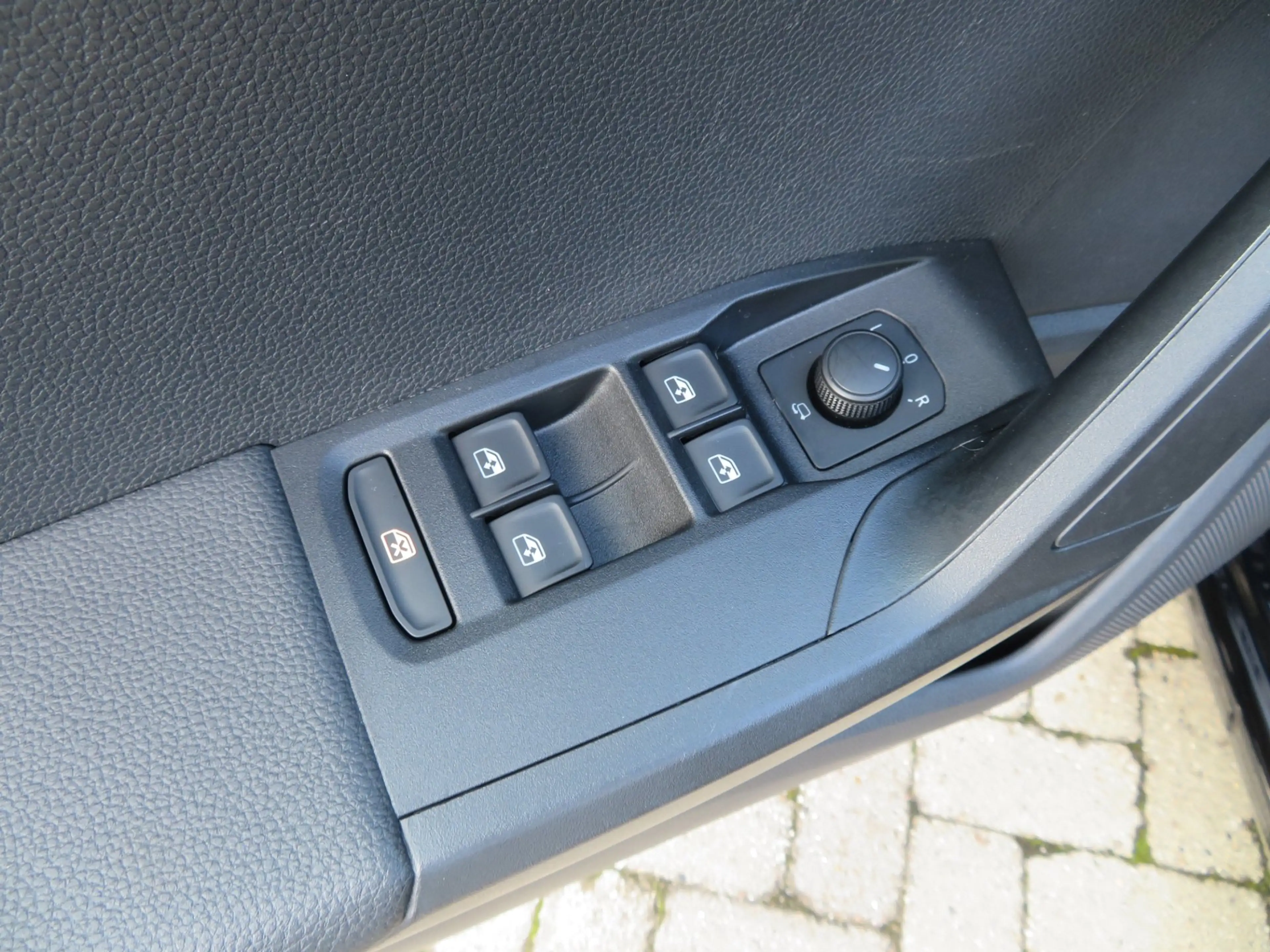SEAT Ibiza 1.0 TSI 95pk Style Business Intense PDC-CRUISE-CAM — photo 14