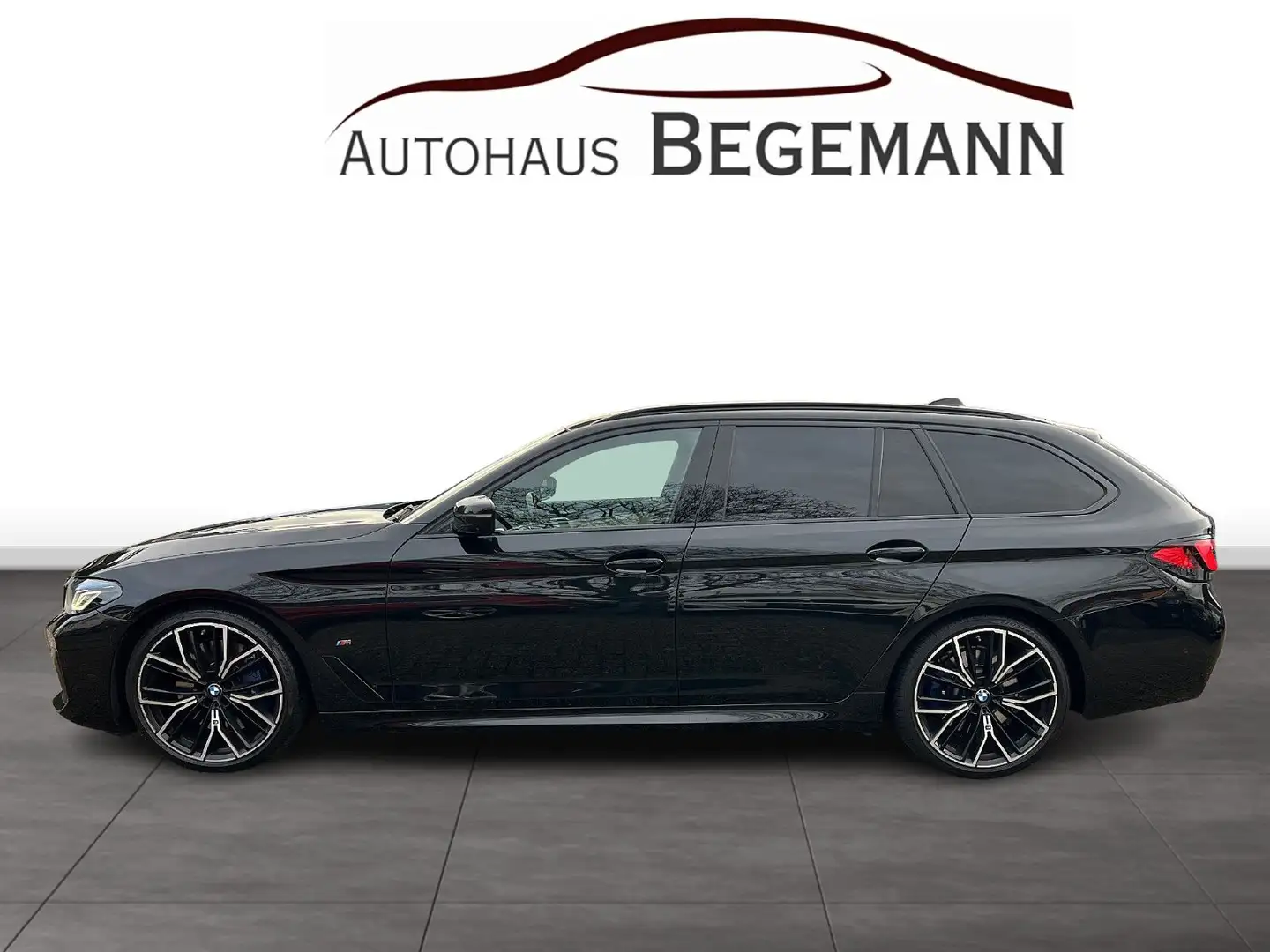 BMW 540 d T xDr M Sport ACC DA+ Pano Laser Massage Negro - 2