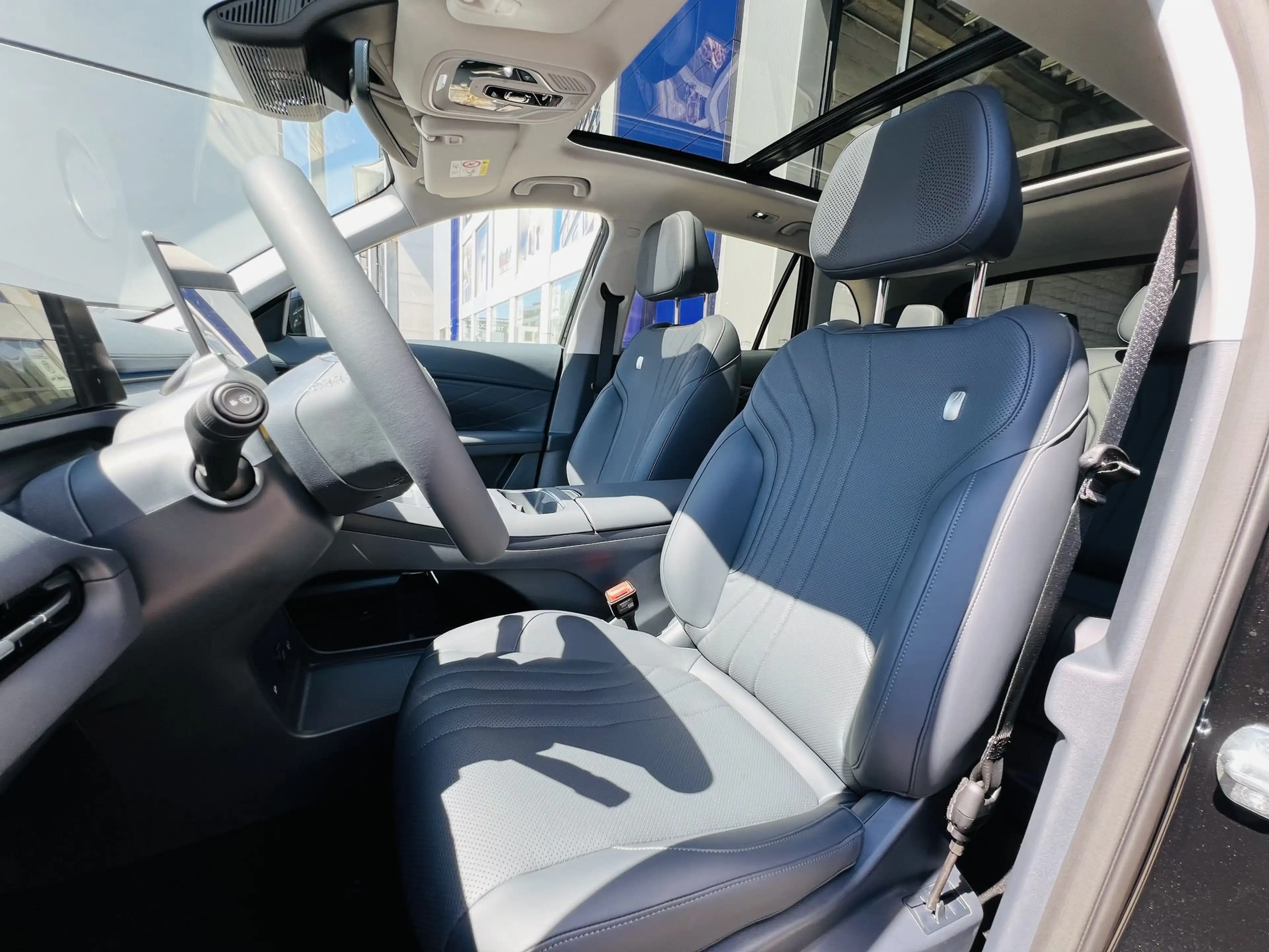 Geely Starray EM-i 1.5 PHEV / Launch Edition / PANO / FLYME / HUD / 360 CAMERA / ACC / FULL — photo 6