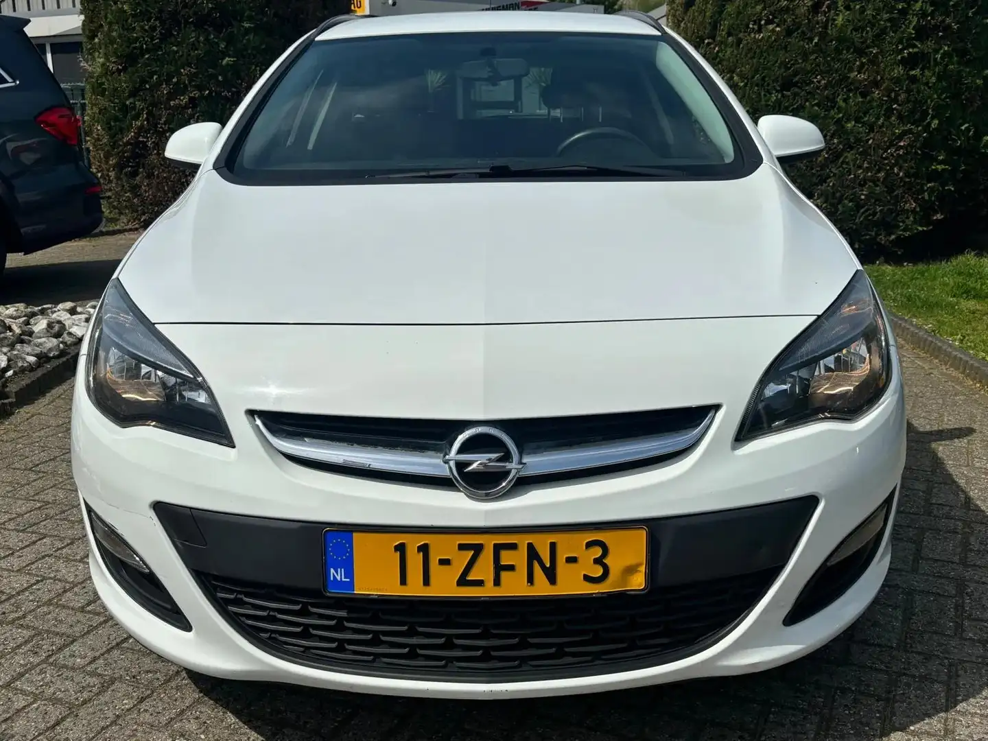 Opel Astra Sports Tourer 1.4 Edition 2012 Wit Facelift Bianco - 2