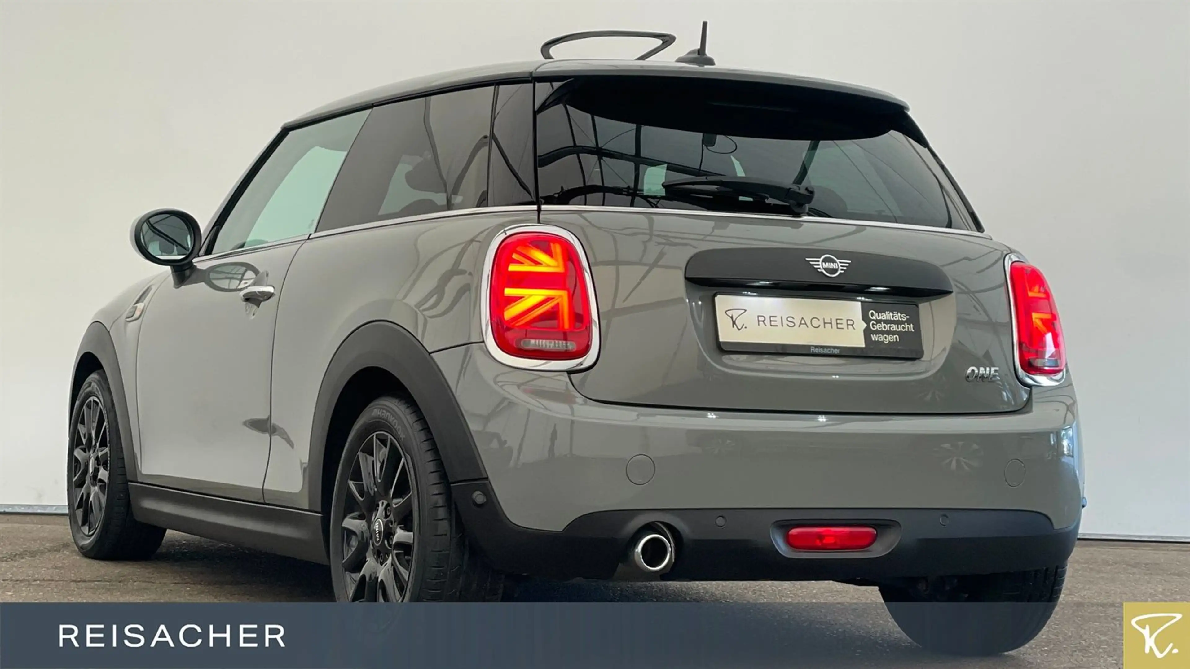 MINI One One A "Chili" DKG PDC KlimaA SpoSi LED SHZ 16"LM — photo 2