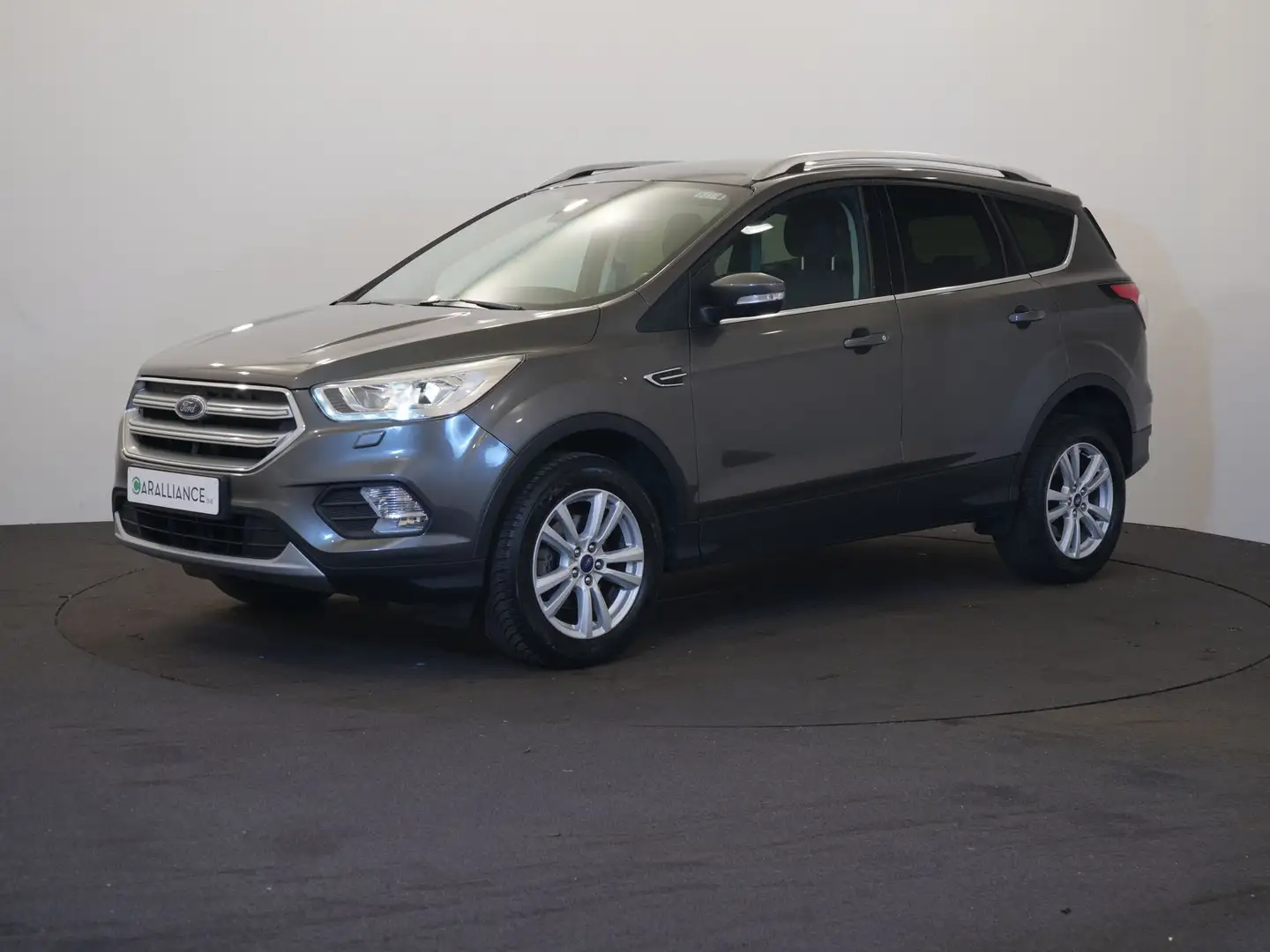 Ford Kuga Business 1.5TDCI|NAVI|Sièges+VO.CH|PDC|JA17" Grijs - 1