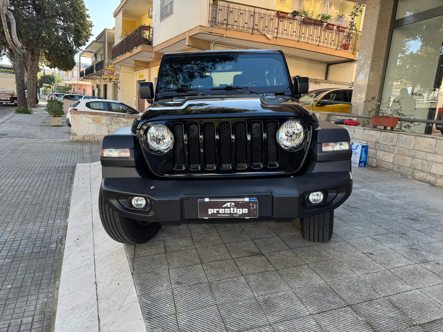 Jeep Wrangler Wrangler 2.2 mjt II Sport auto Zwart - 2